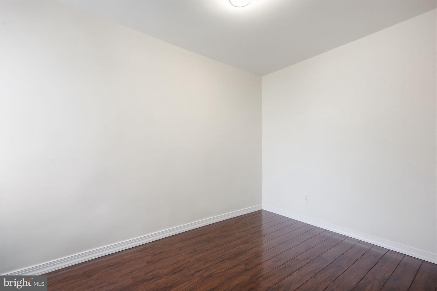 5347 Lesher St Property Photo 15