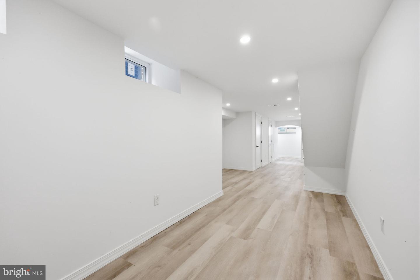 5347 Lesher St Property Photo 24