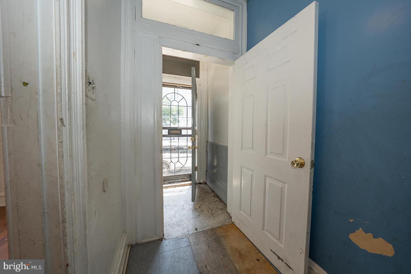 2427 W Norris St Property Photo 3