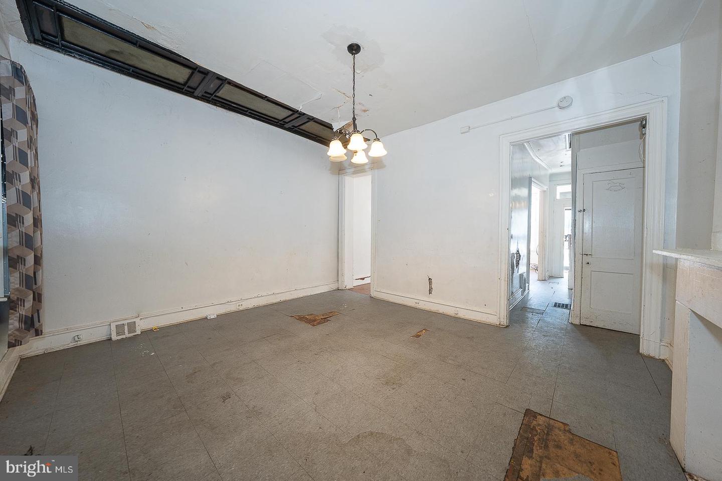 2427 W Norris St Property Photo 6