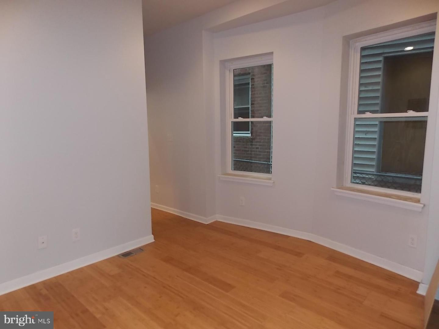 5241 Chester Ave Property Photo 4