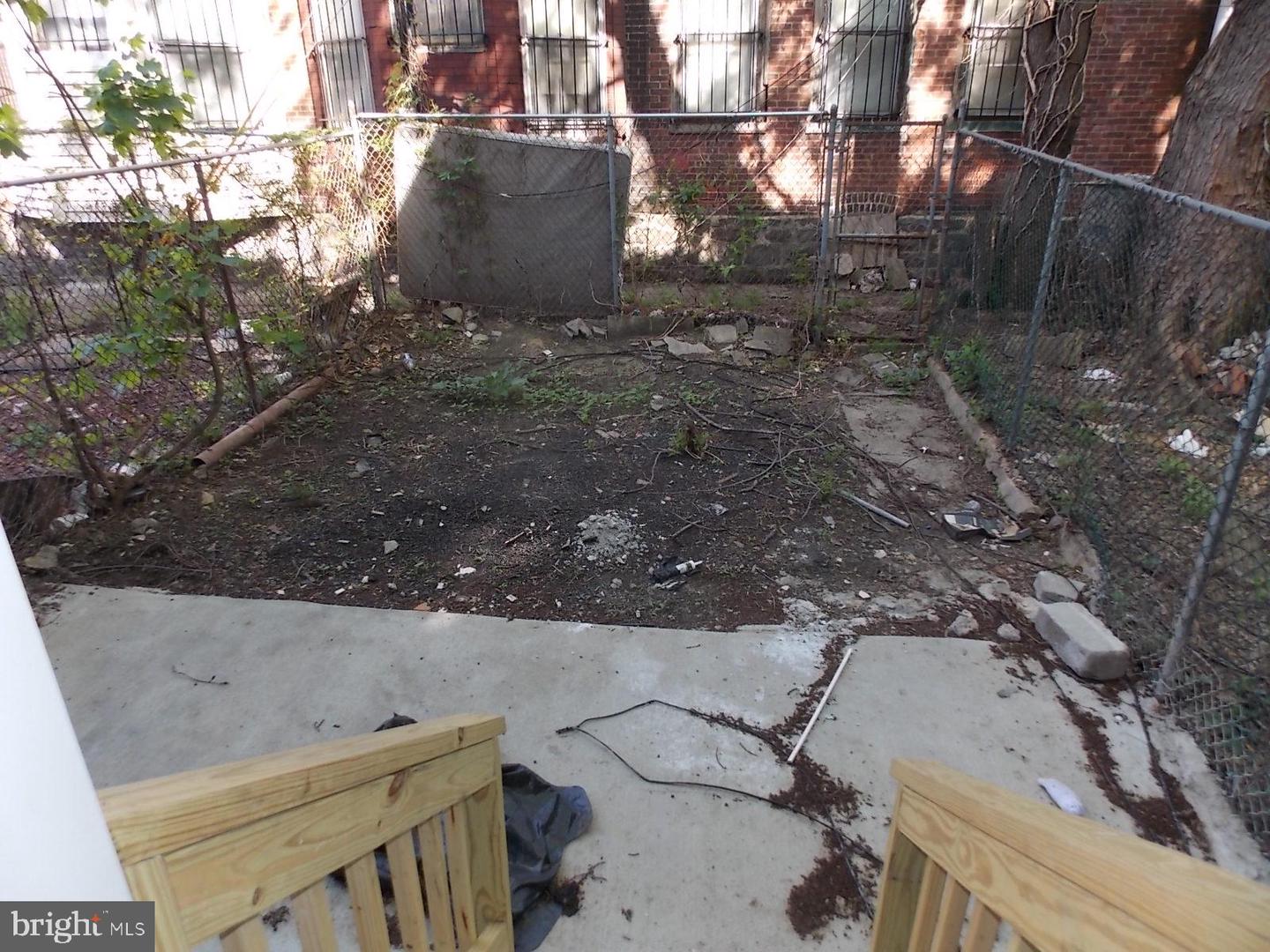 5241 Chester Ave Property Photo 8