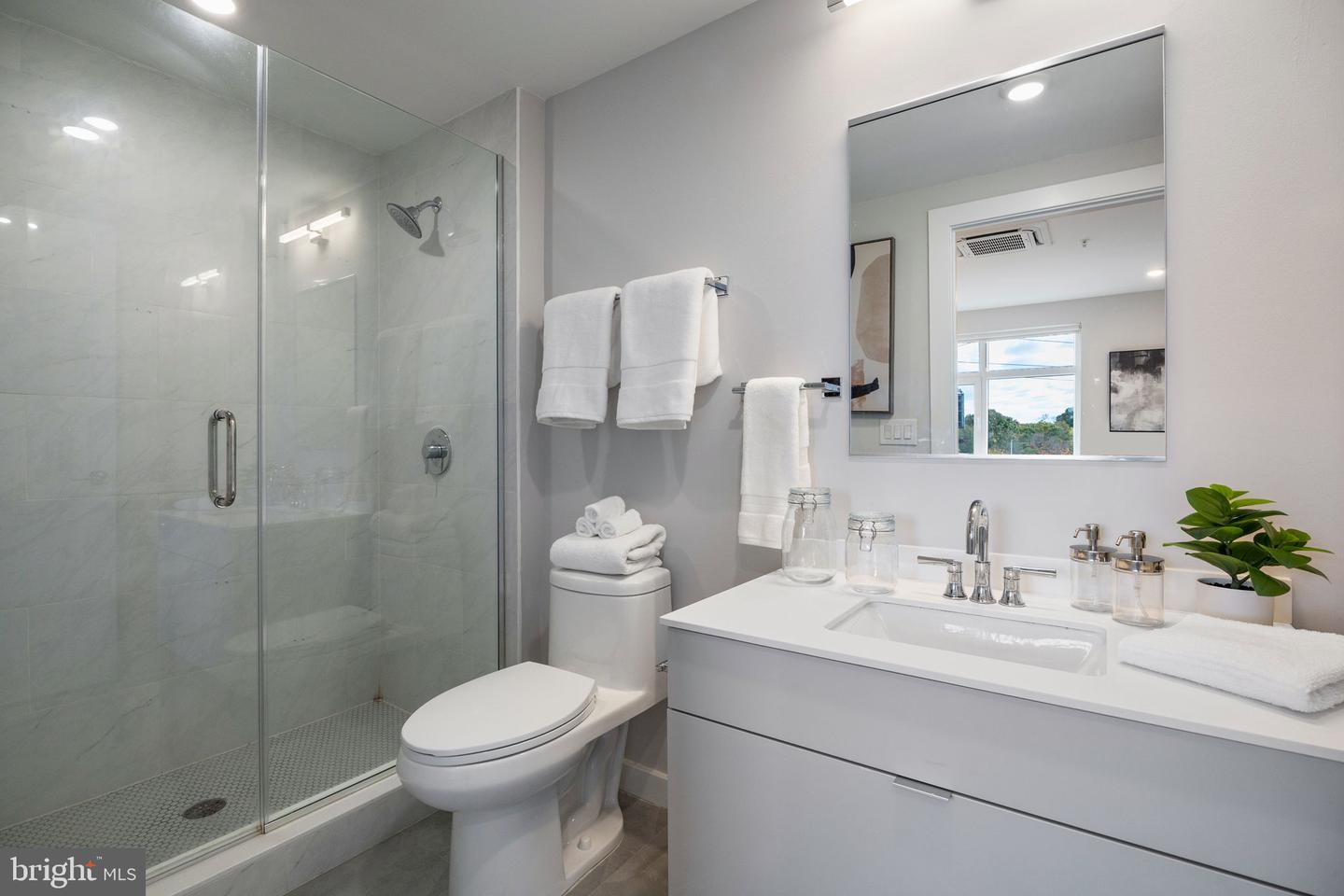 3449 Scotts Ln #c312 Property Photo 19