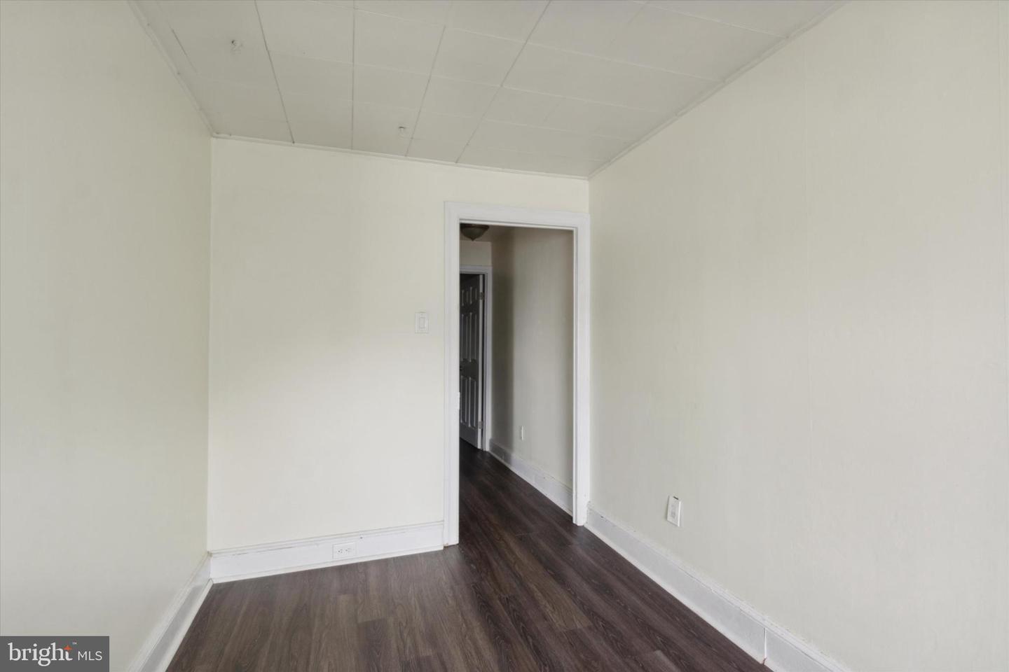 448 Krams Ave #3 Property Photo 7