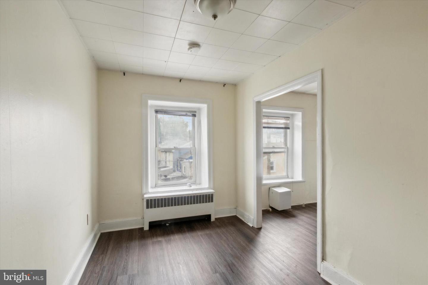 448 Krams Ave #3 Property Photo 8