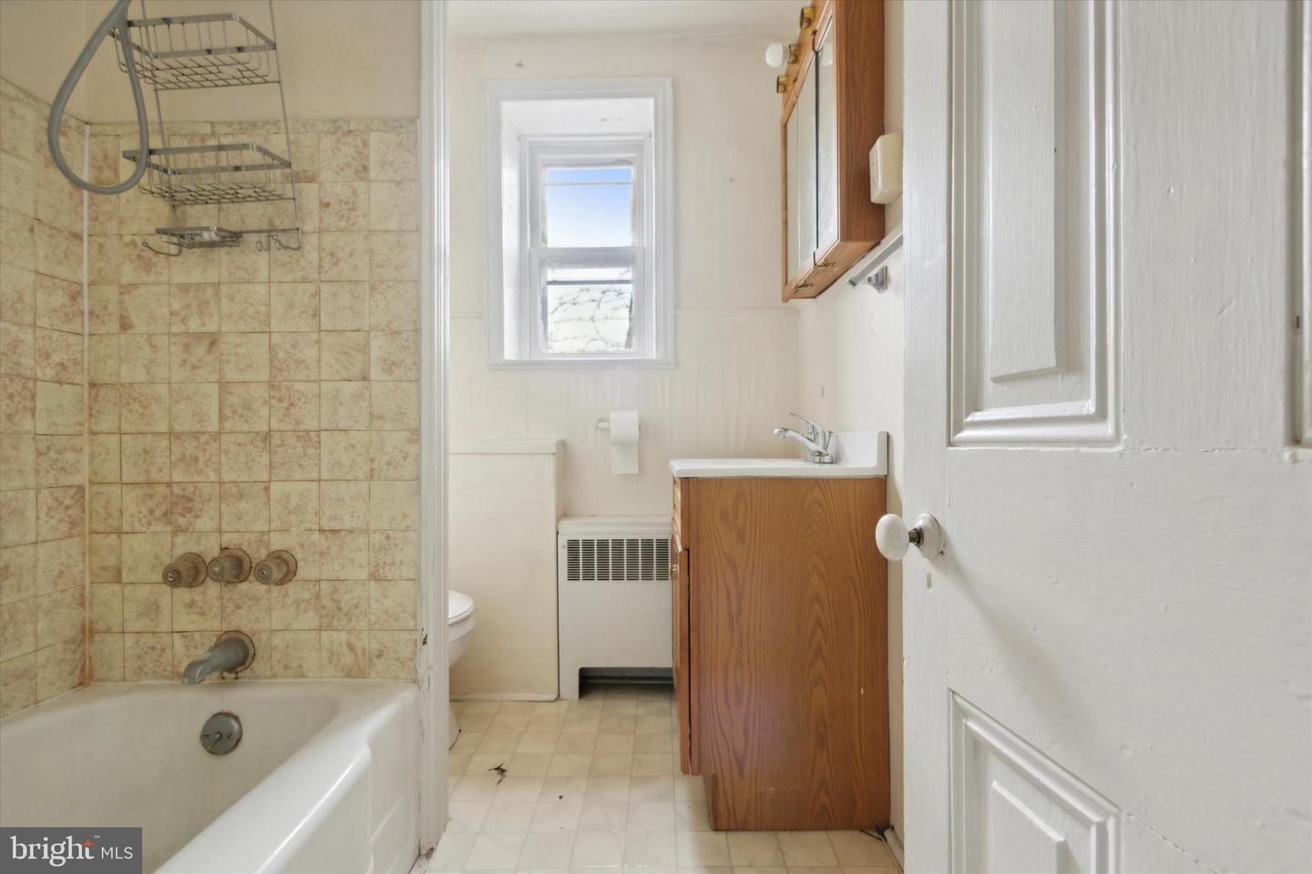 448 Krams Ave #3 Property Photo 14