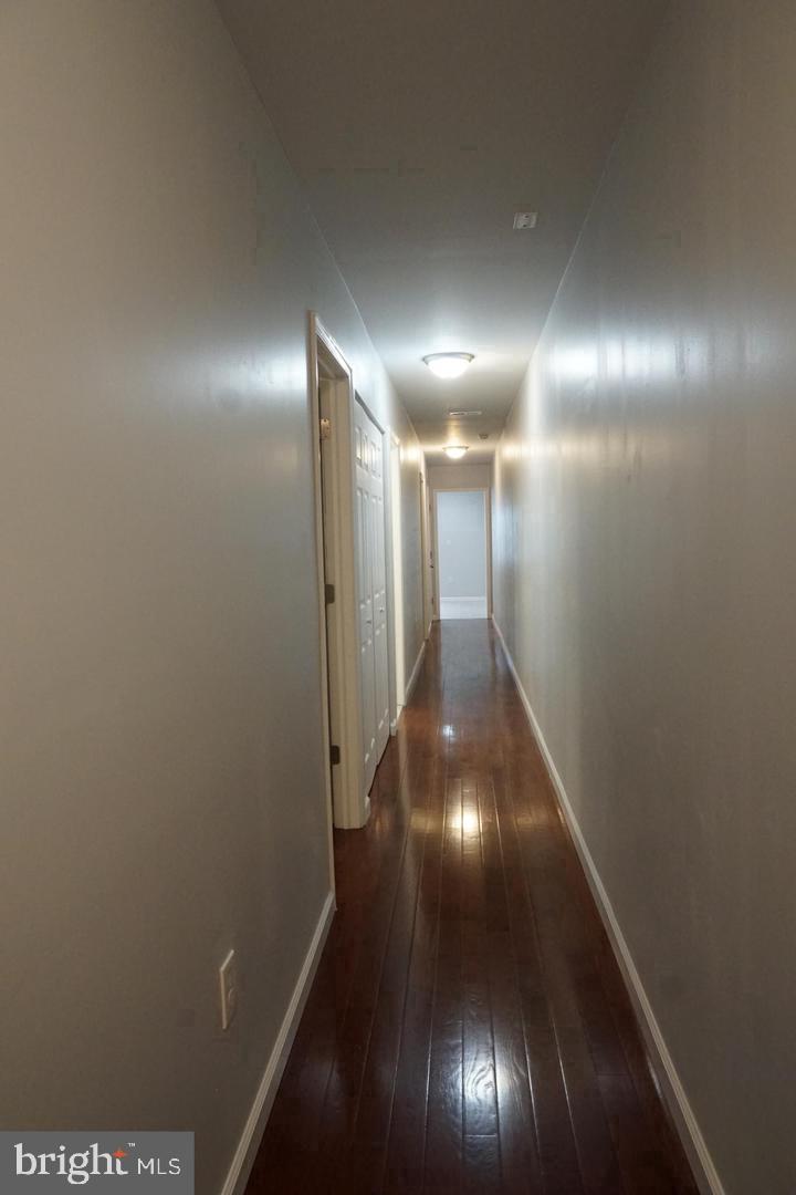 4945 Chestnut St #2nd Fl Property Photo 8