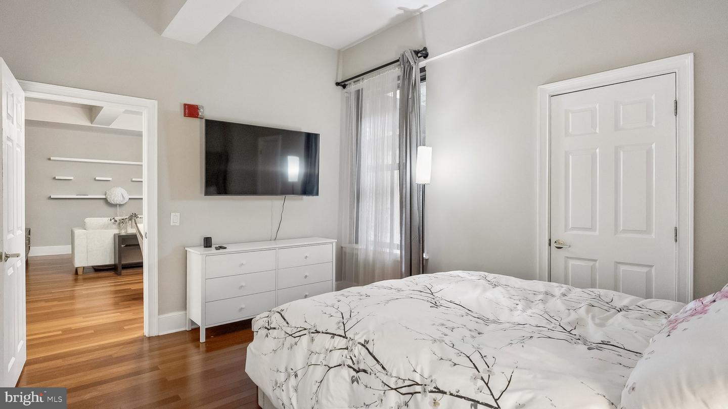 1500 Chestnut St #8i Property Photo 14