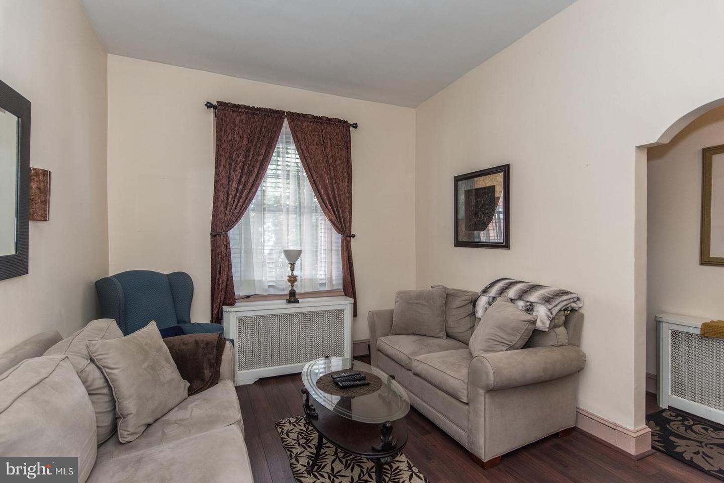 2963 Edgemont St Property Photo 11