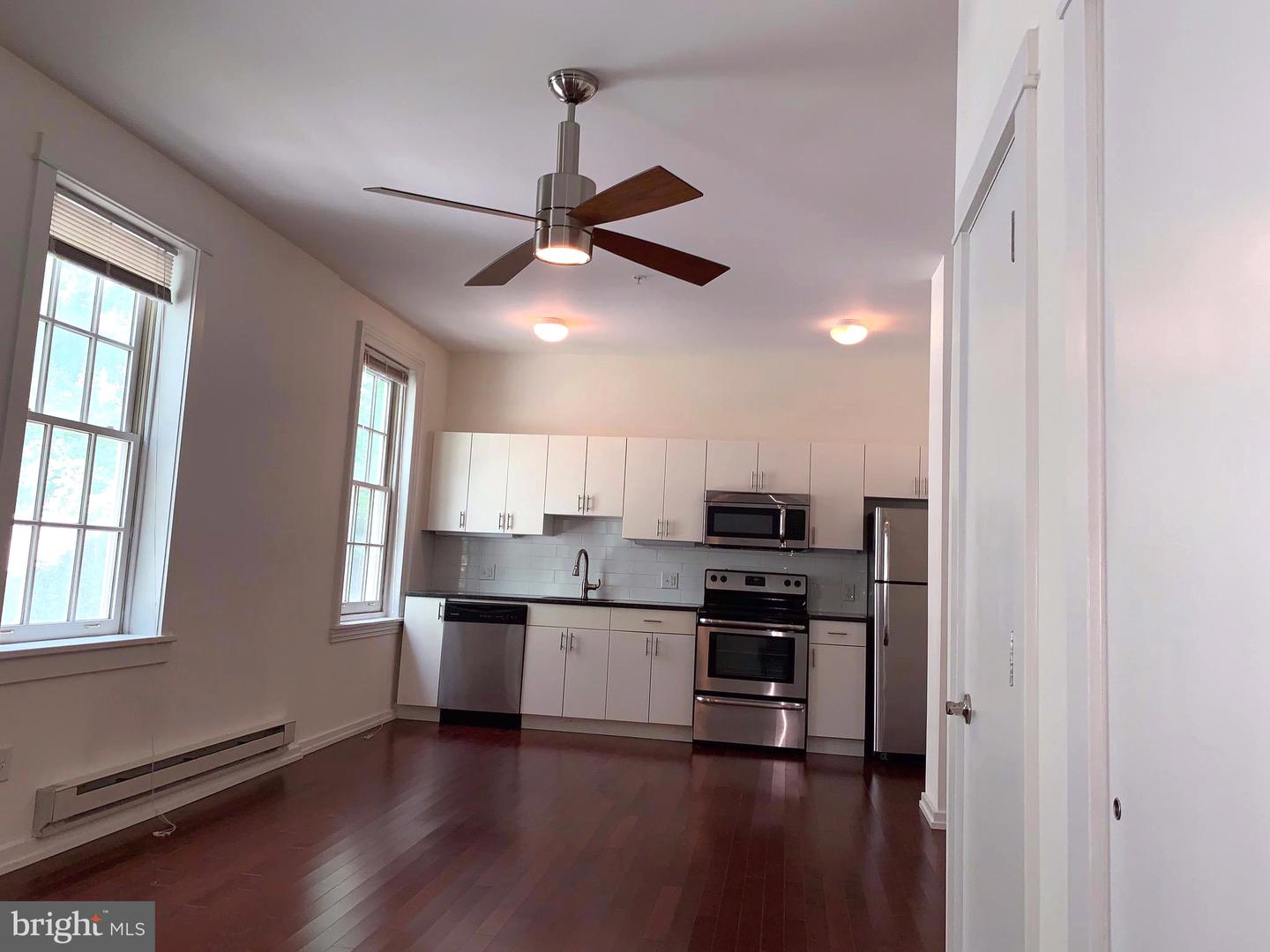1300 Spruce St #2b Property Photo 6