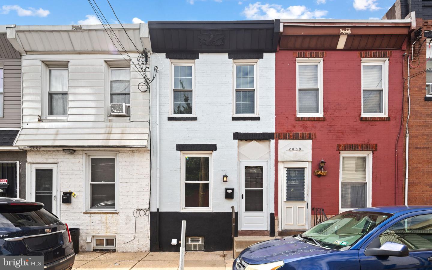2856 Mercer St Property Photo 1