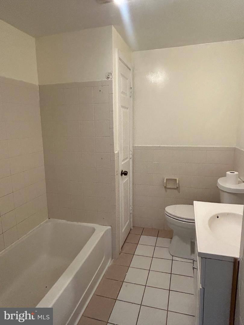 431 Rhawn St Property Photo 11