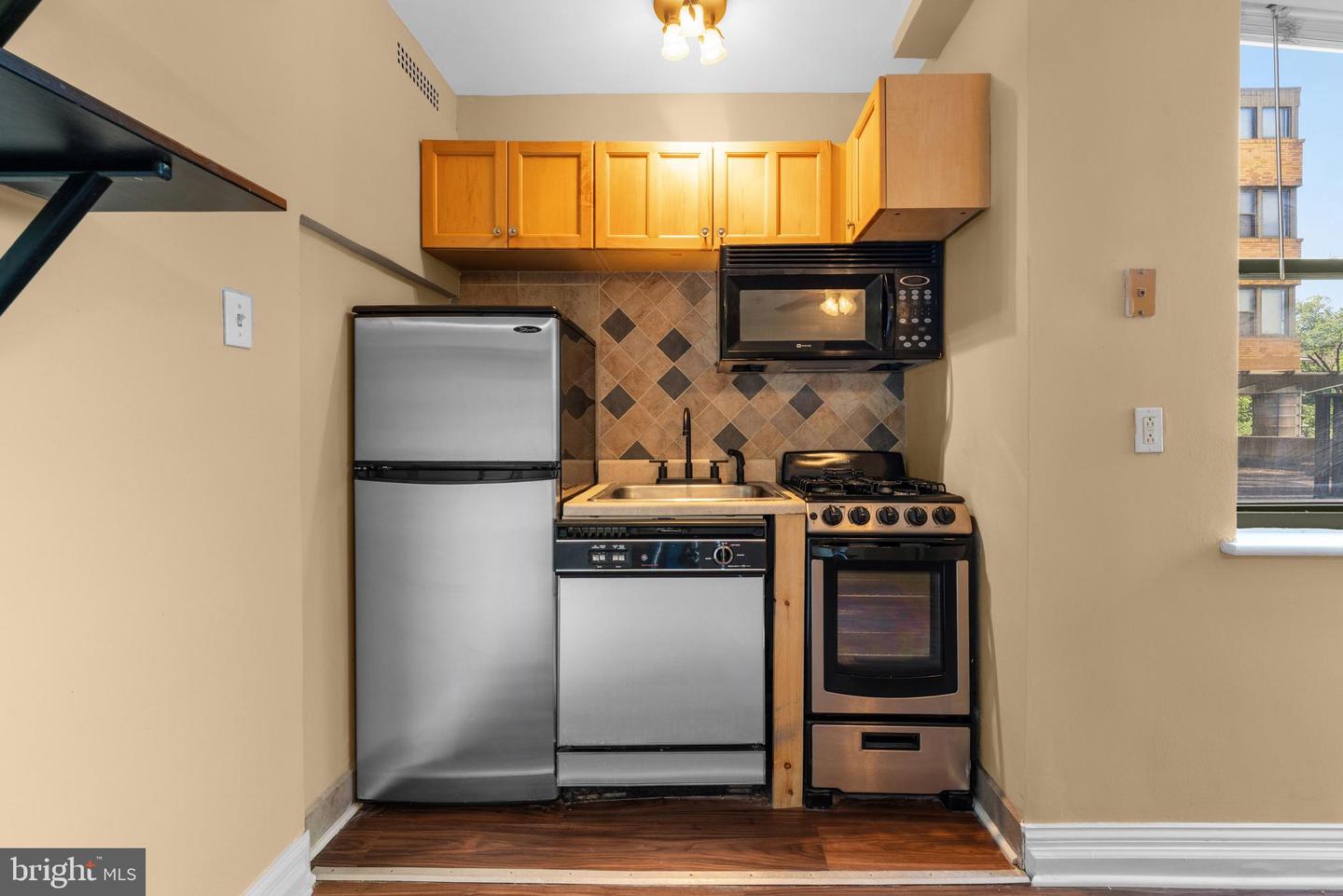 2601-00 Pennsylvania Ave #106 Property Photo 7
