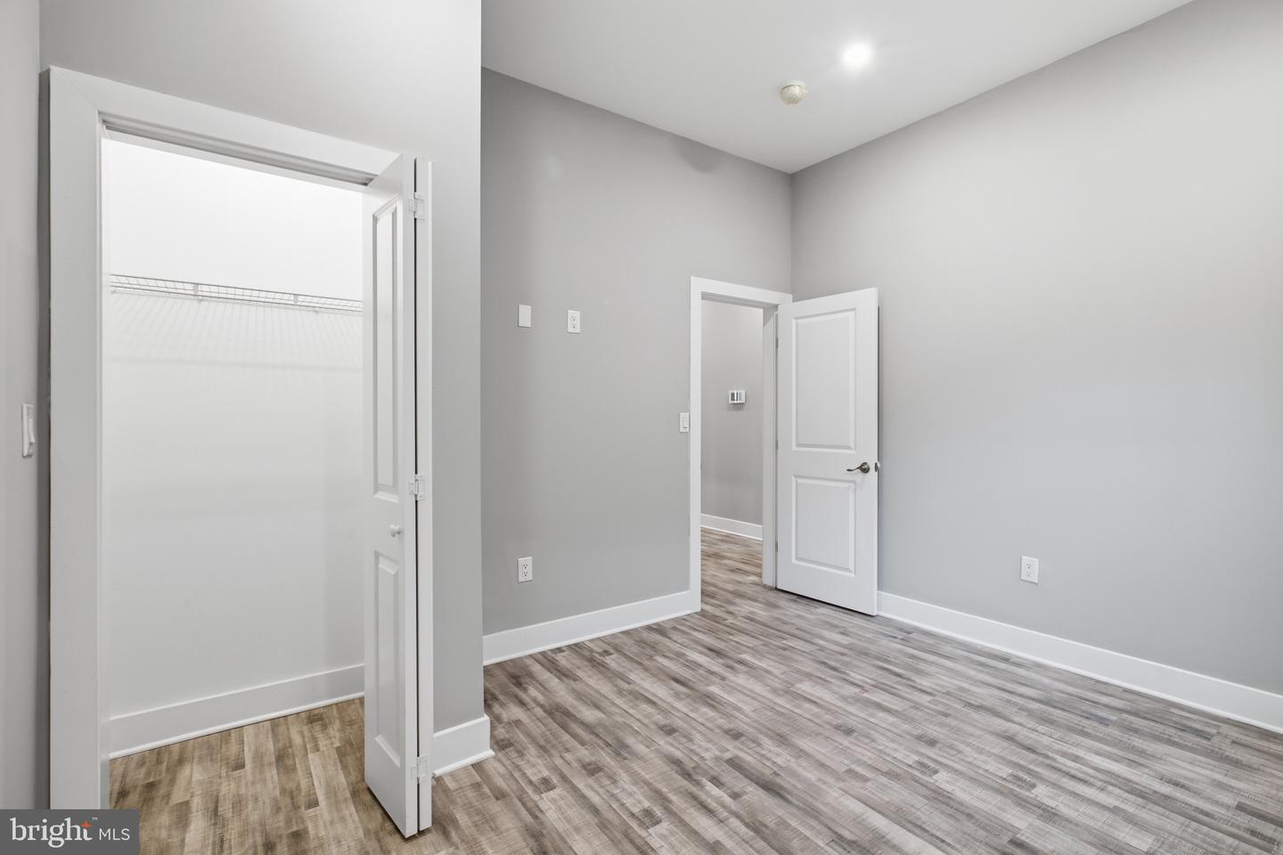 2500 N Mascher St #2 Property Photo 11
