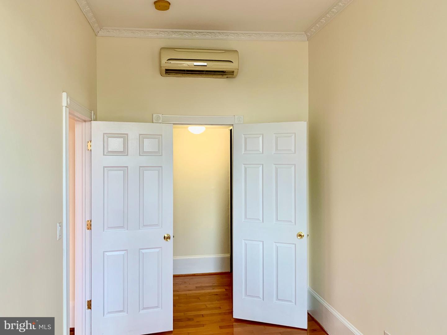 1216 S Broad St #unit 2f Property Photo 4
