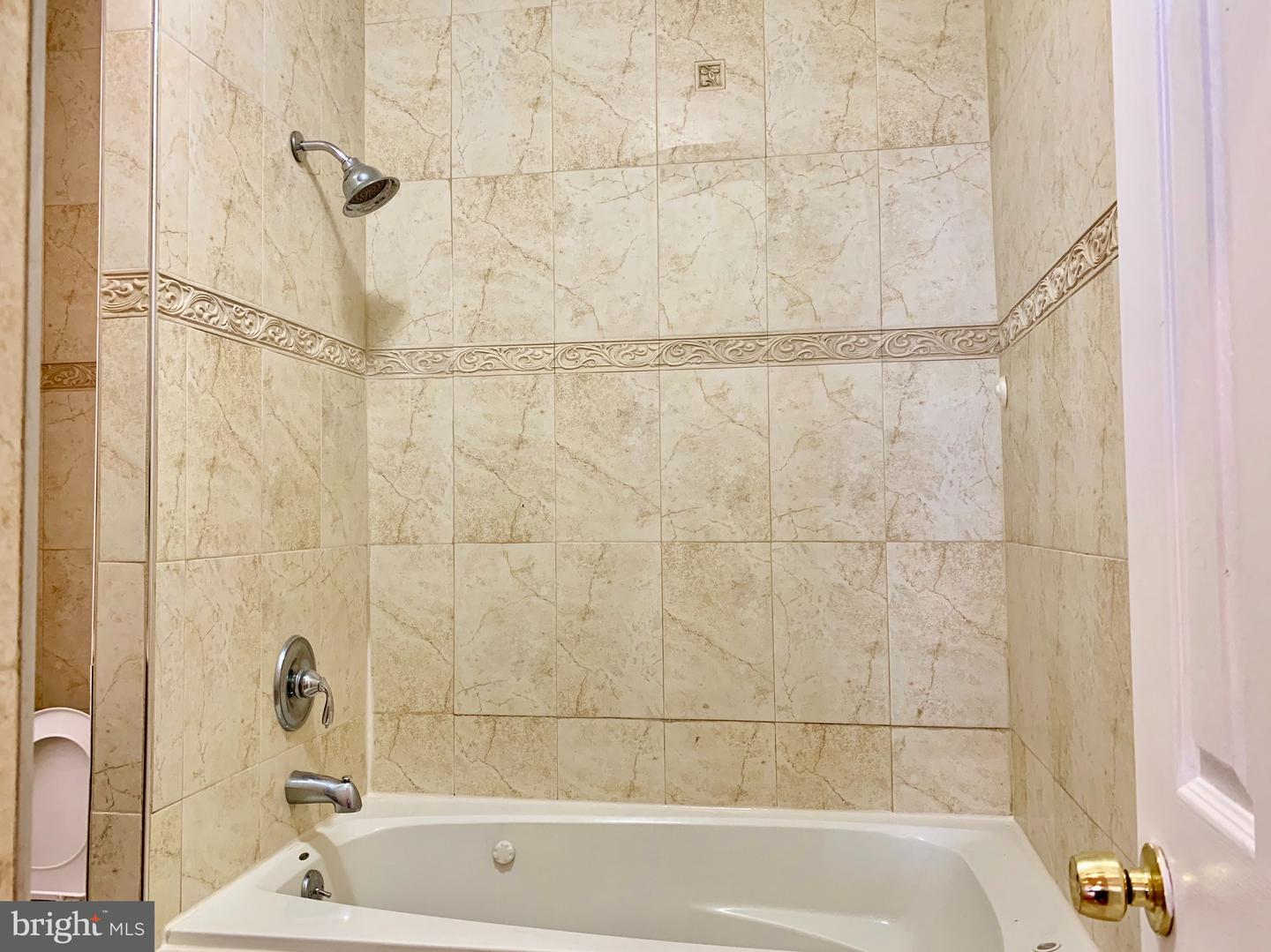 1216 S Broad St #unit 2f Property Photo 7