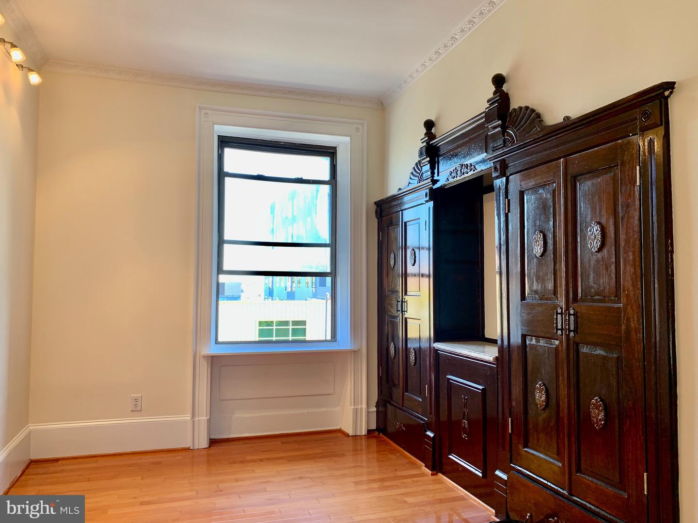 1216 S Broad St #unit 2f Property Photo 9