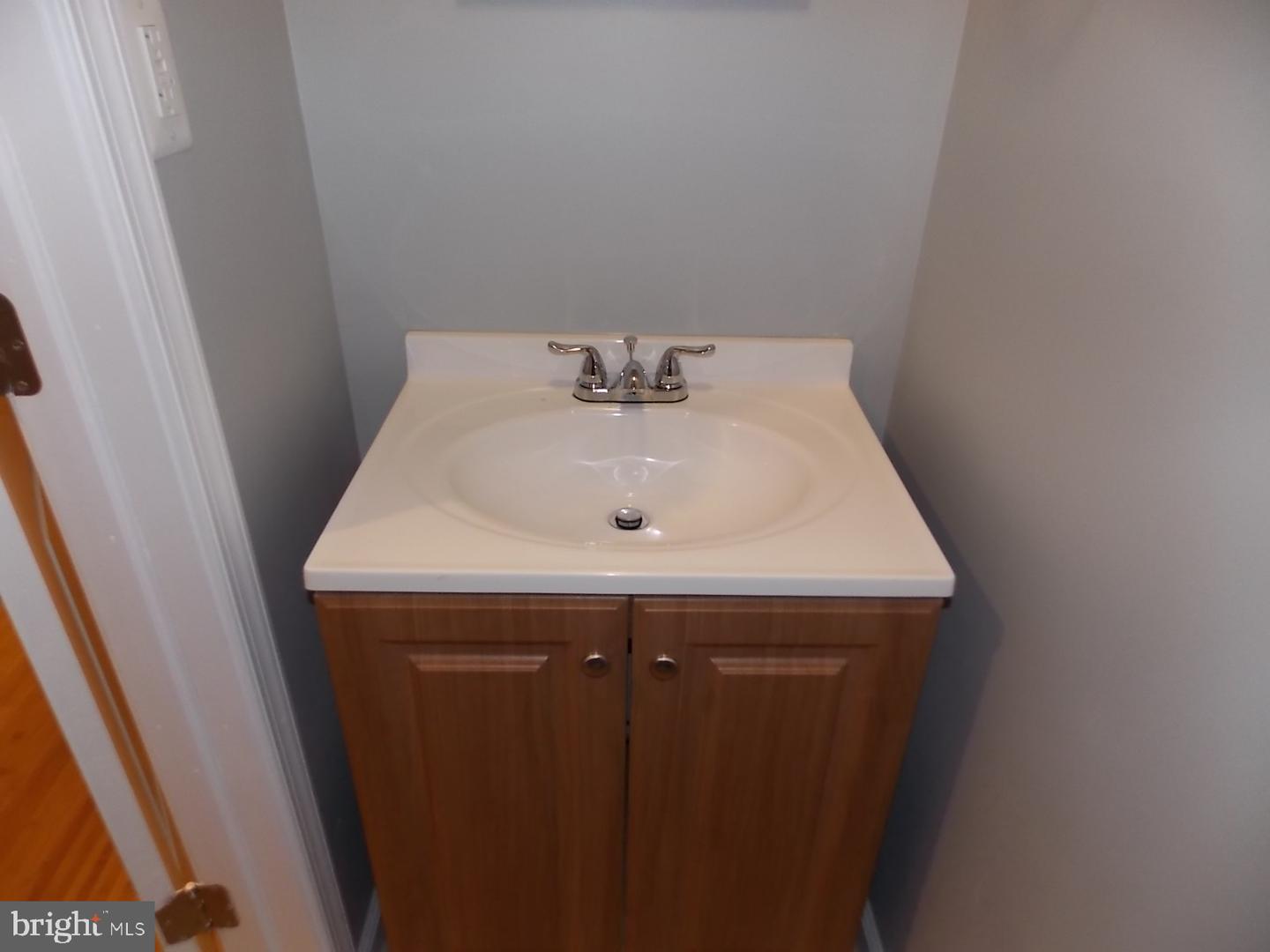 1115 W Cumberland St Property Photo 6