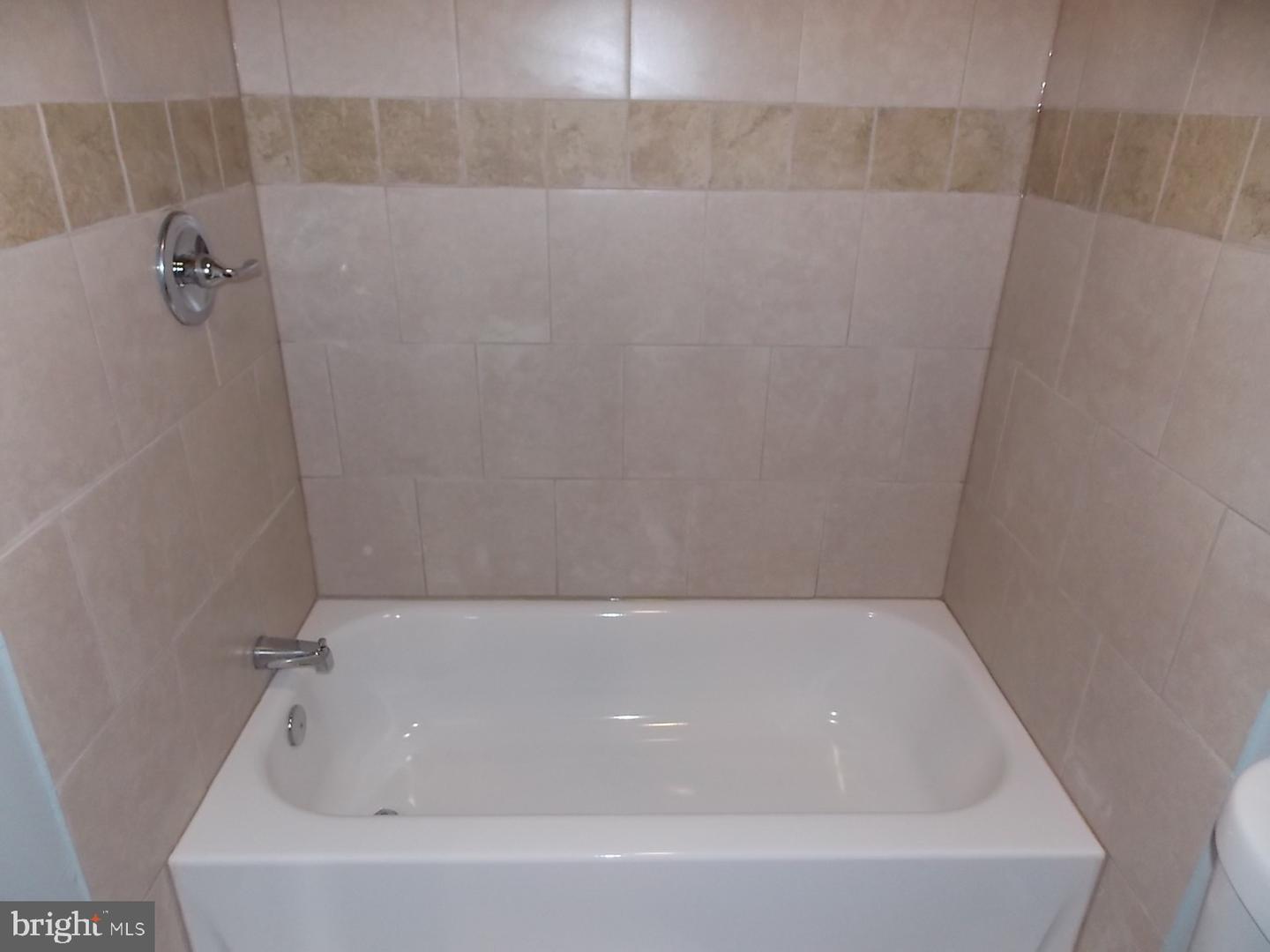 1115 W Cumberland St Property Photo 13
