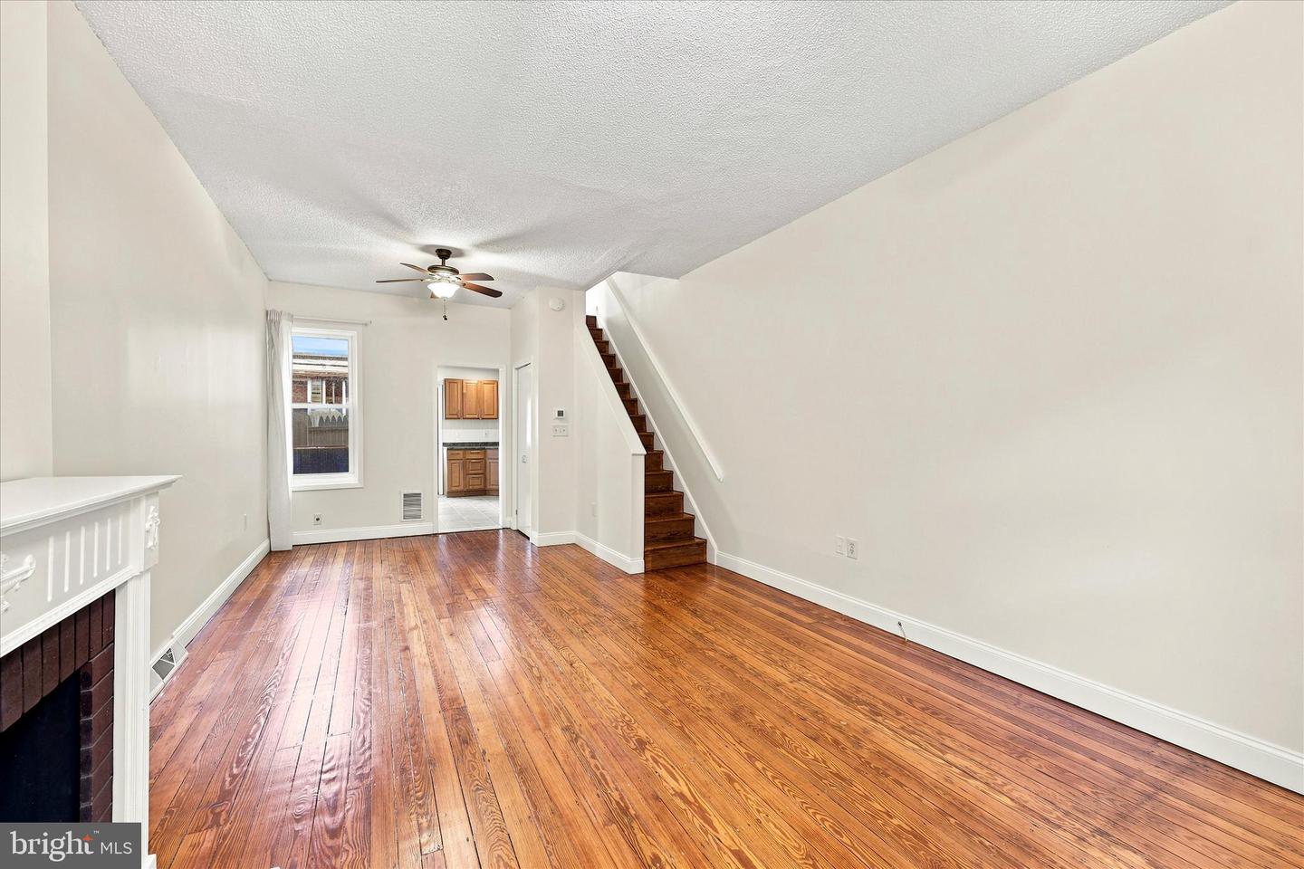 627 Miller St Property Photo 17