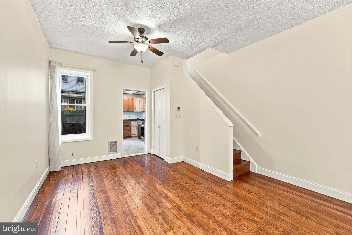 627 Miller St Property Photo 23