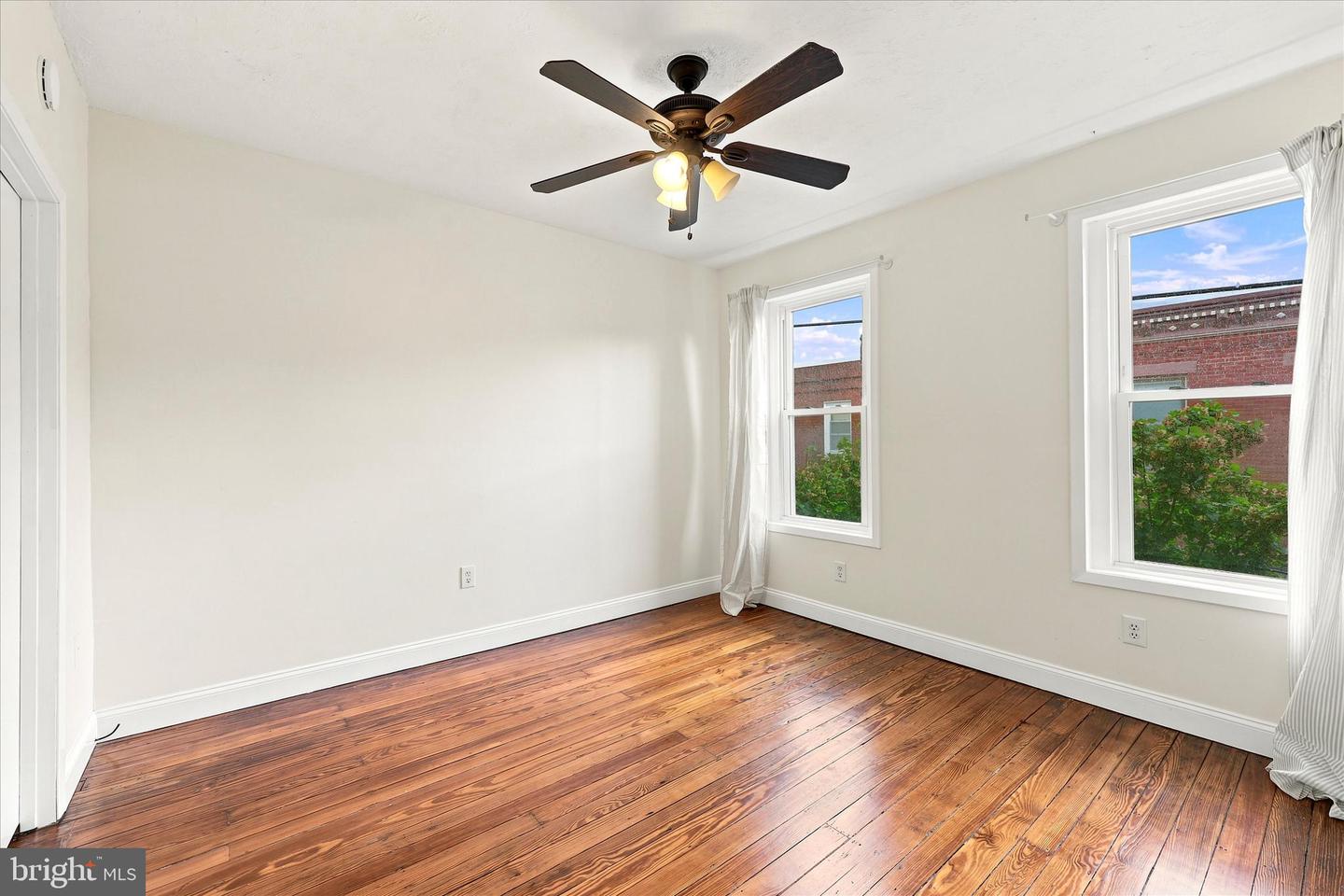 627 Miller St Property Photo 30