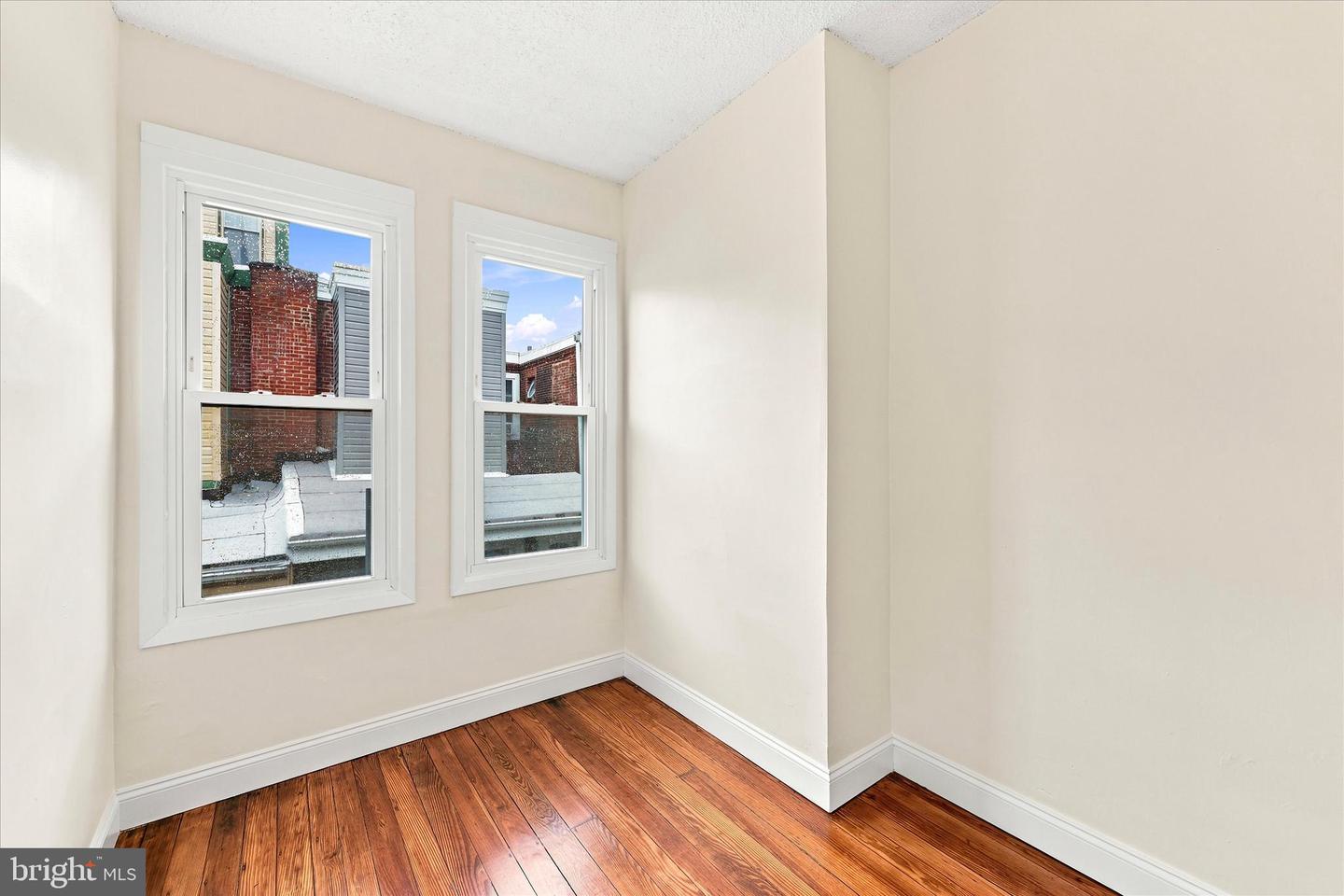 627 Miller St Property Photo 35