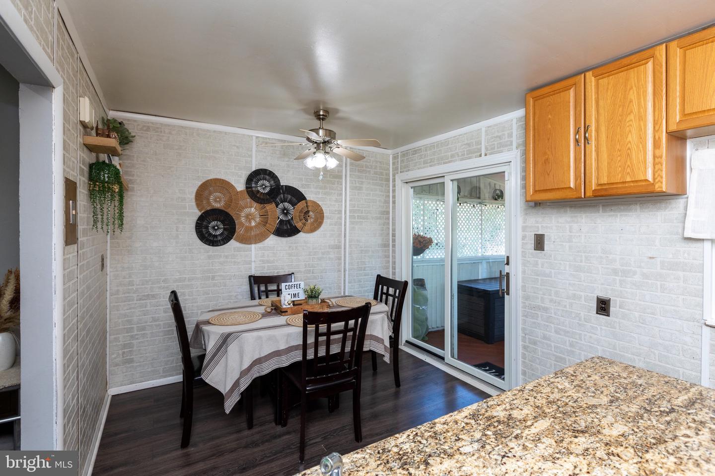 3633 N Hereford Ln Property Photo 16