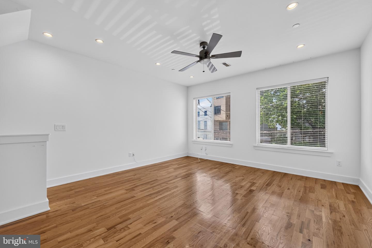 1422 Germantown Ave #2 Property Photo 6