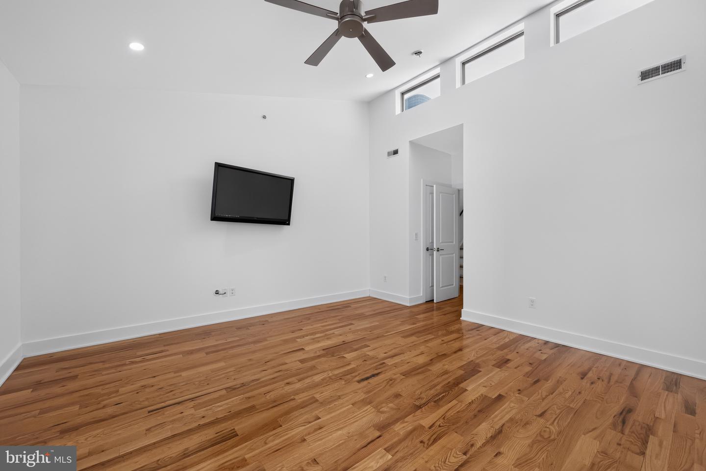 1422 Germantown Ave #2 Property Photo 18