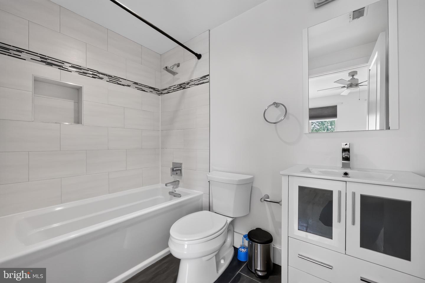 1422 Germantown Ave #2 Property Photo 27