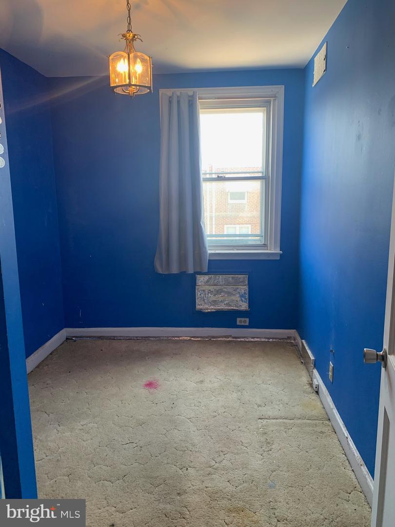 2021 Glenview St Property Photo 4