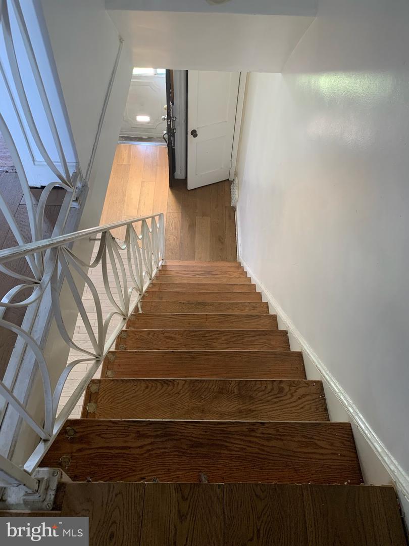 2021 Glenview St Property Photo 5