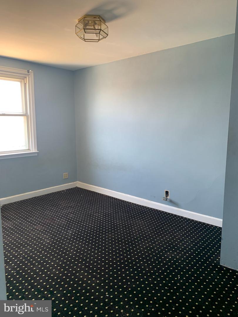 2021 Glenview St Property Photo 7