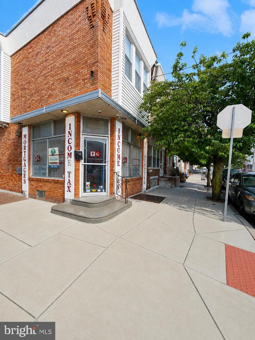 2601 E Ontario St Property Photo 1