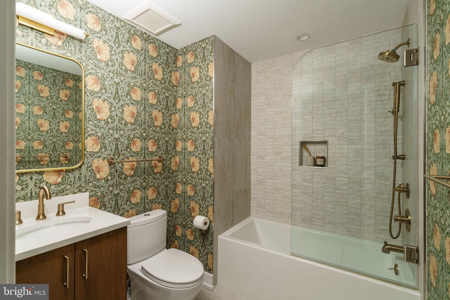 262 S 16th St #4 Property Photo 26