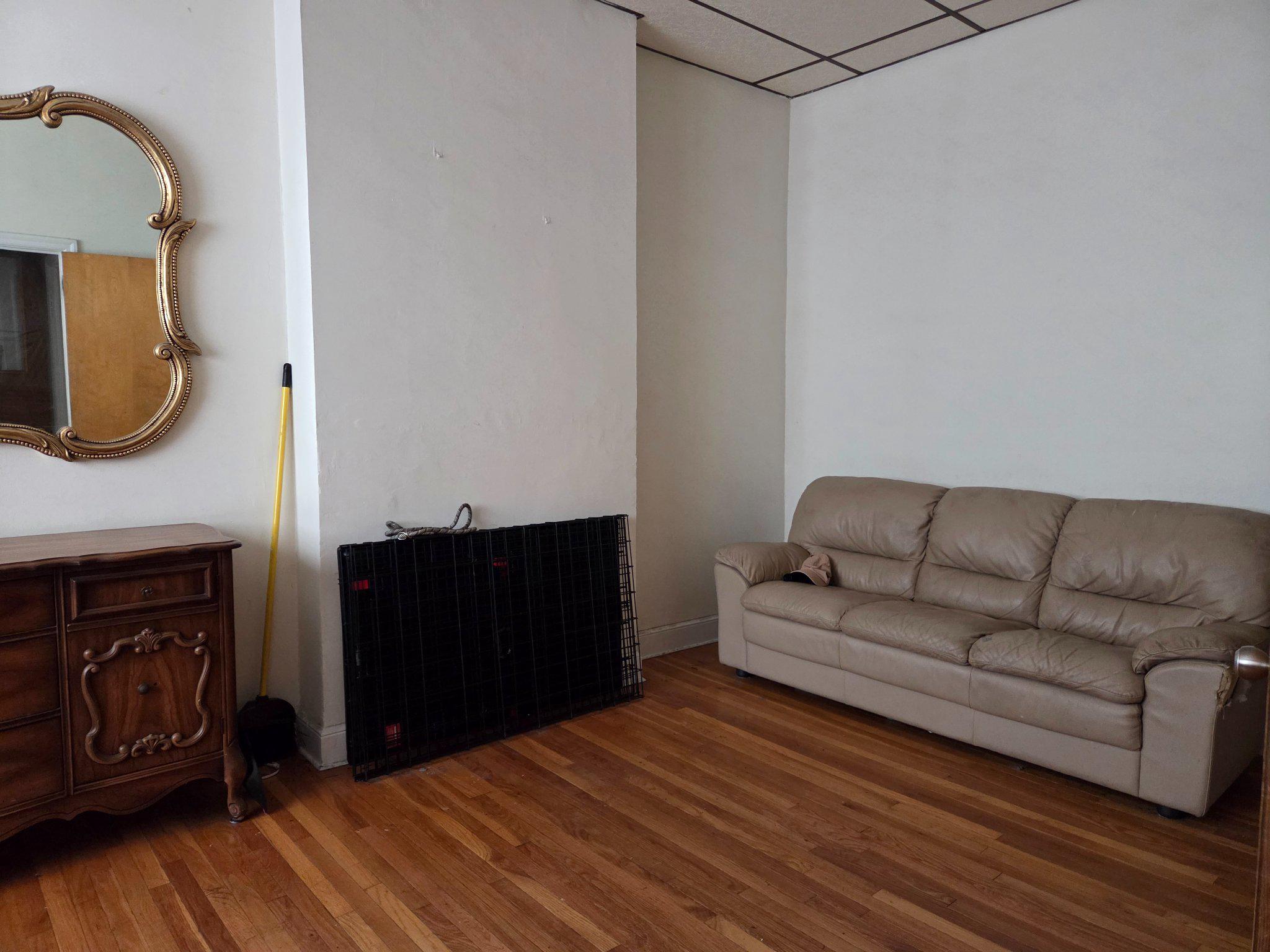 1533 W Passyunk Ave Property Photo 4