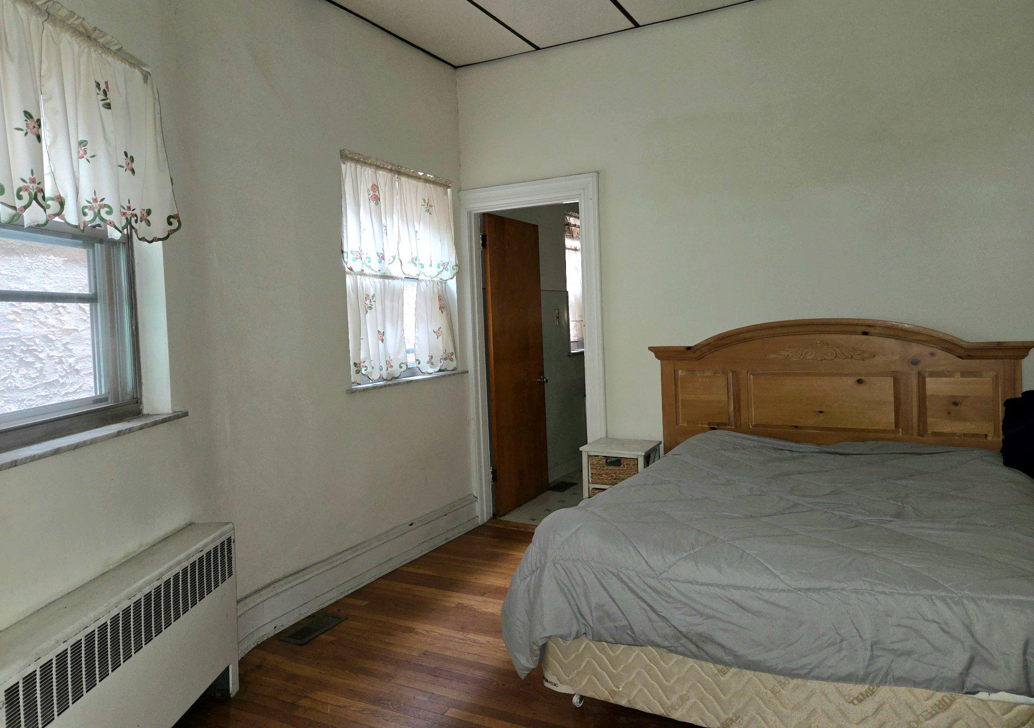 1533 W Passyunk Ave Property Photo 9