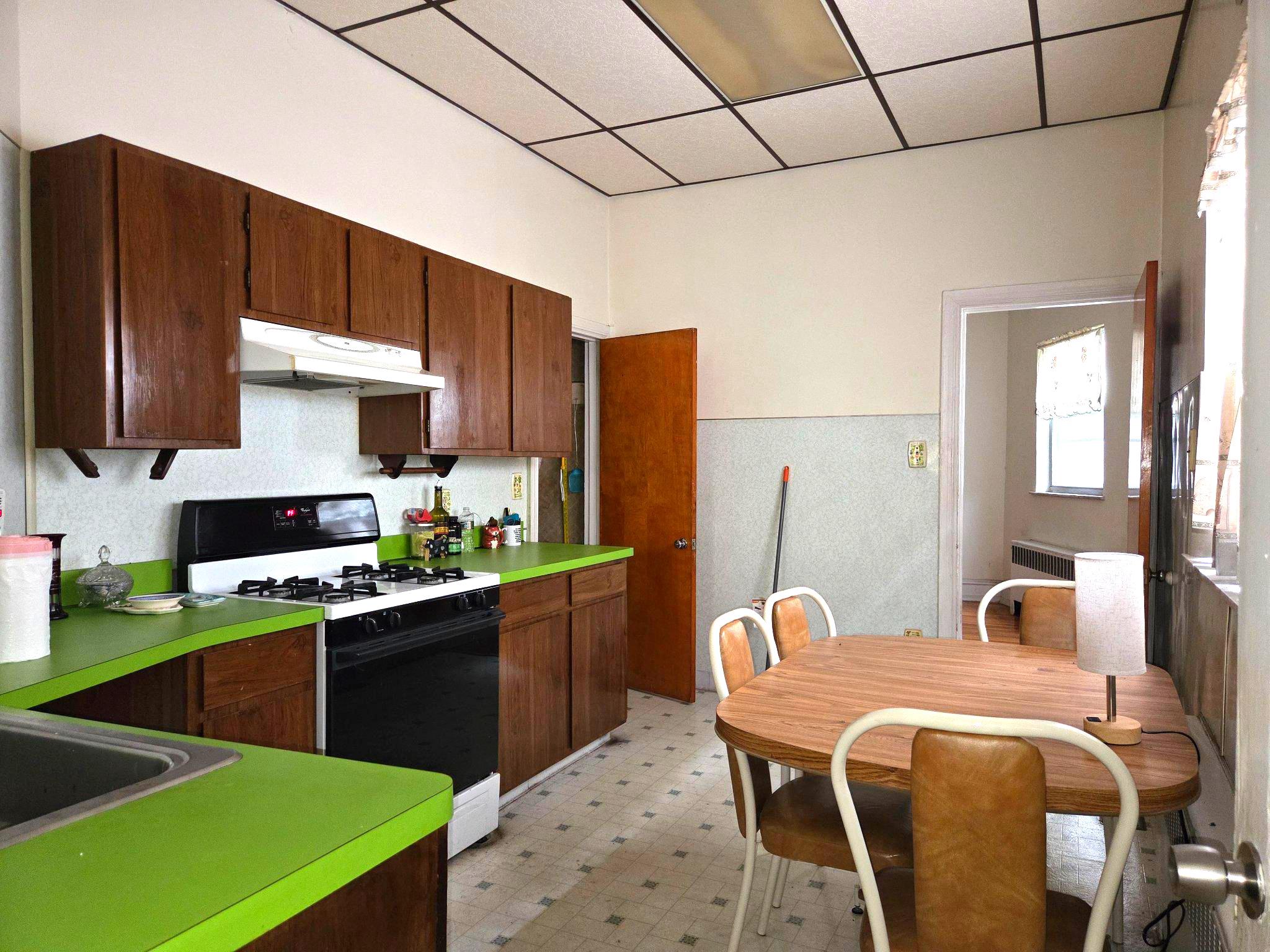 1533 W Passyunk Ave Property Photo 12
