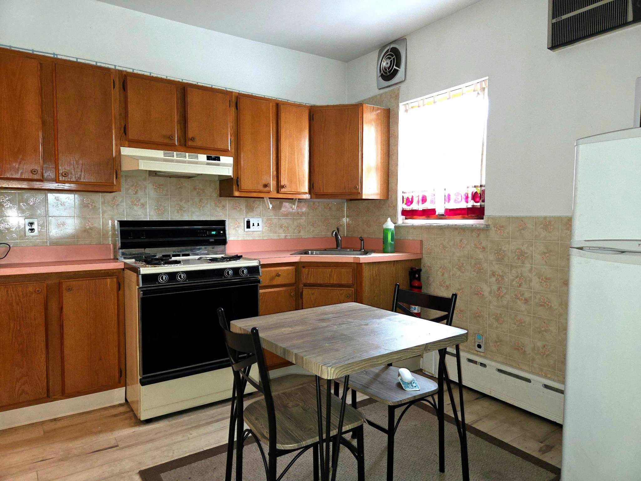 1533 W Passyunk Ave Property Photo 16