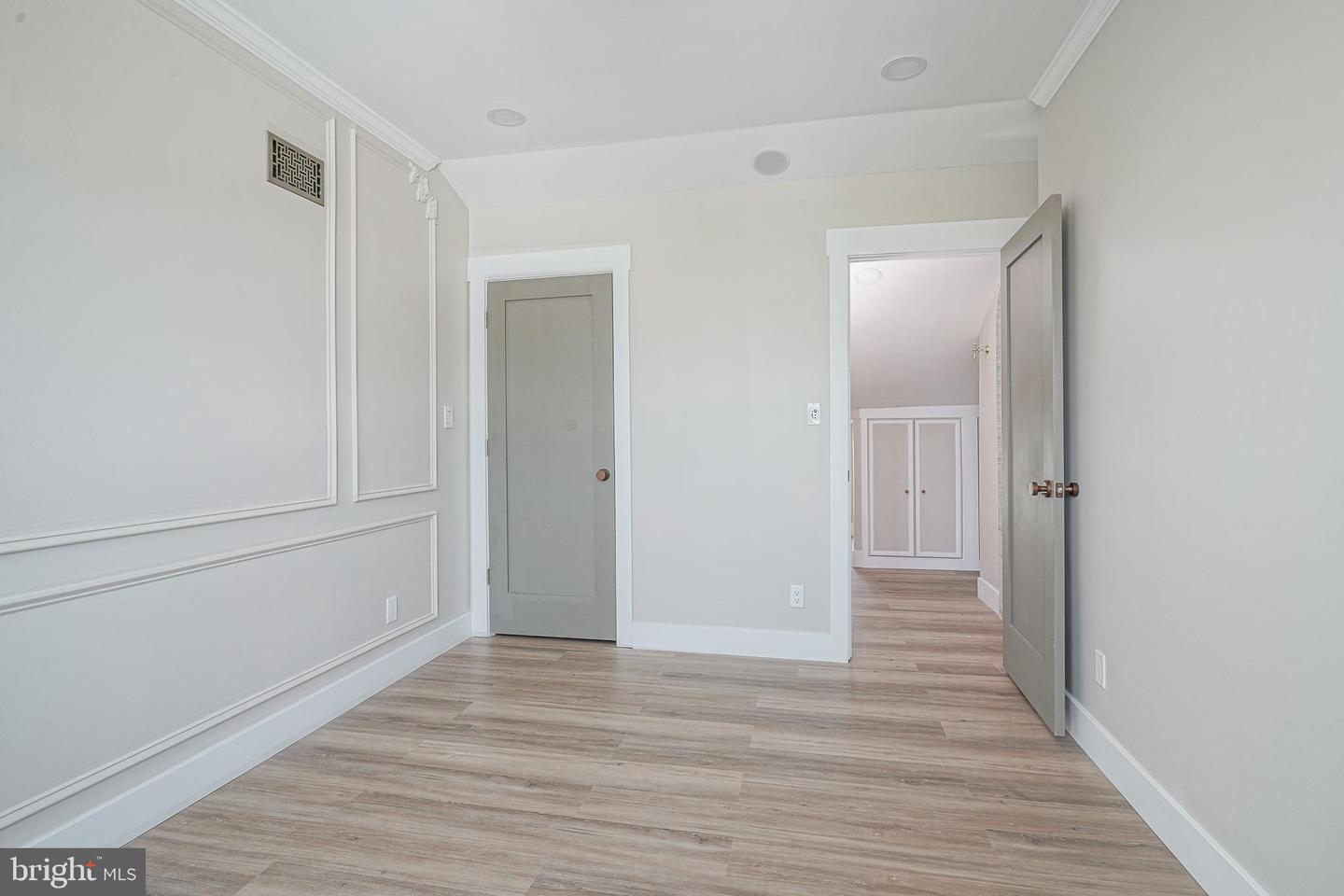 1108 S Front St Property Photo 29