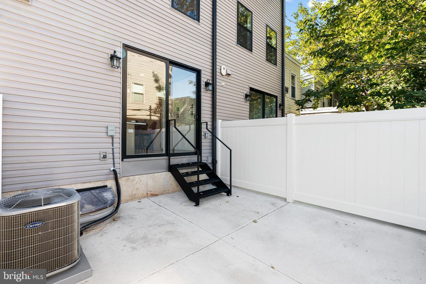 2623 Reed St Property Photo 12