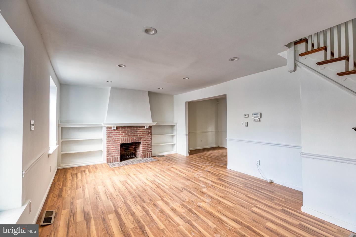 35 S Ashmead Pl S Property Photo 2