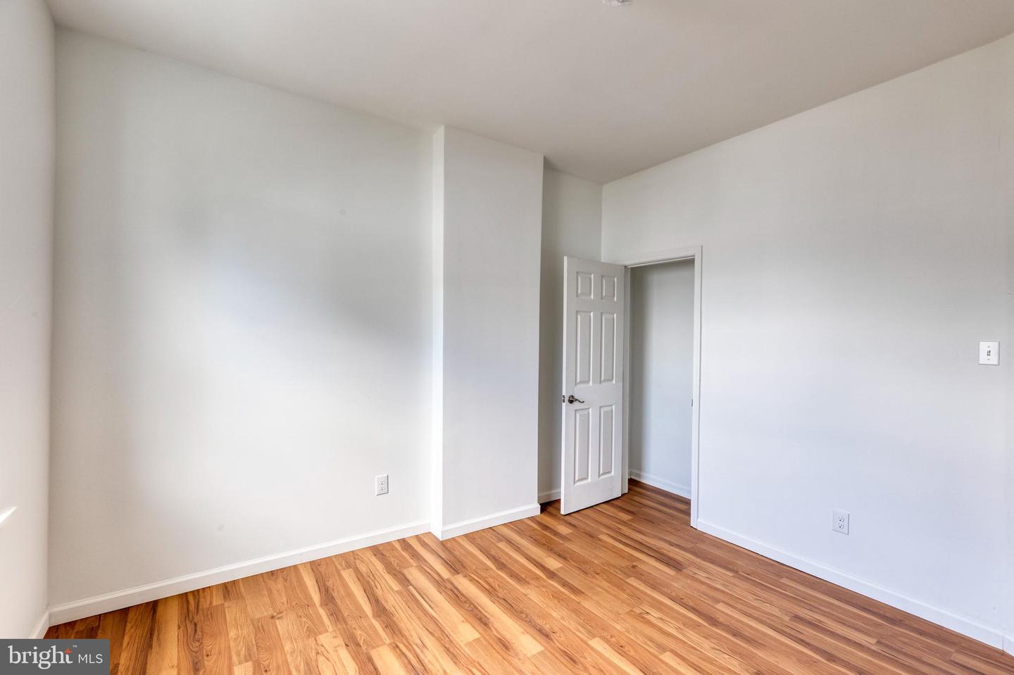 35 S Ashmead Pl S Property Photo 11