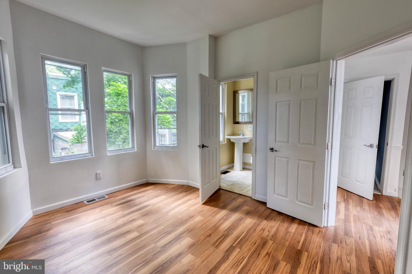 35 S Ashmead Pl S Property Photo 14