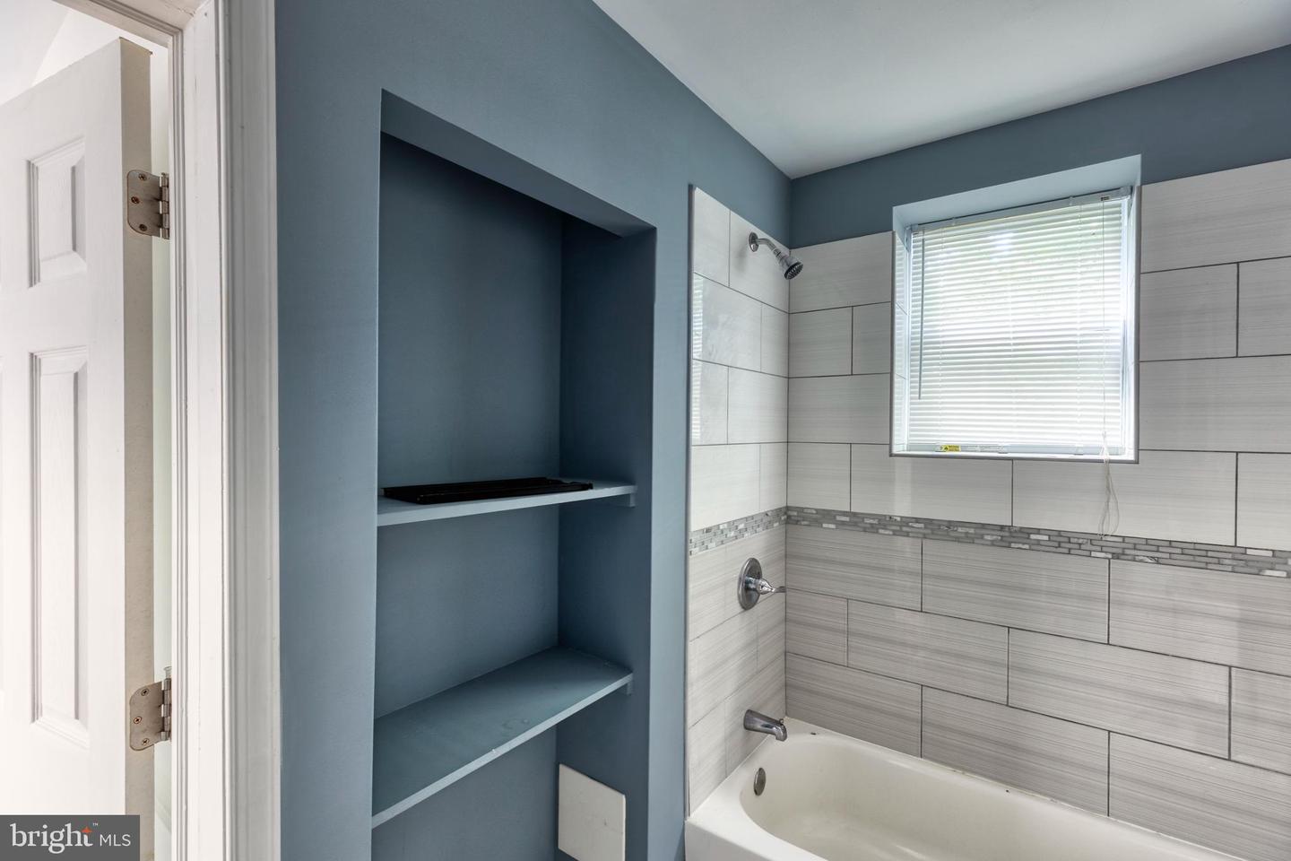 35 S Ashmead Pl S Property Photo 17