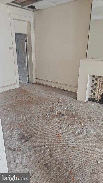 3819 N Sydenham St Property Photo 4