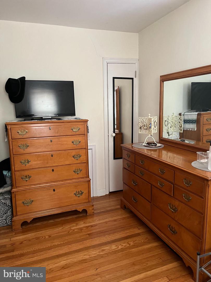 138 Osborn St Property Photo 4