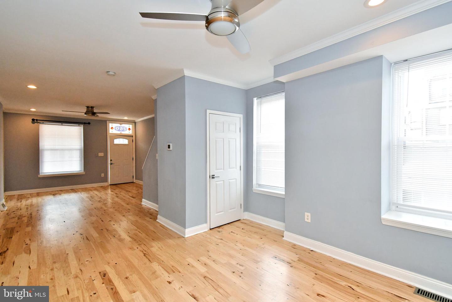 260 Roxborough Ave Property Photo 14