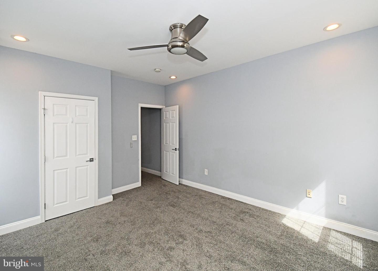 260 Roxborough Ave Property Photo 30